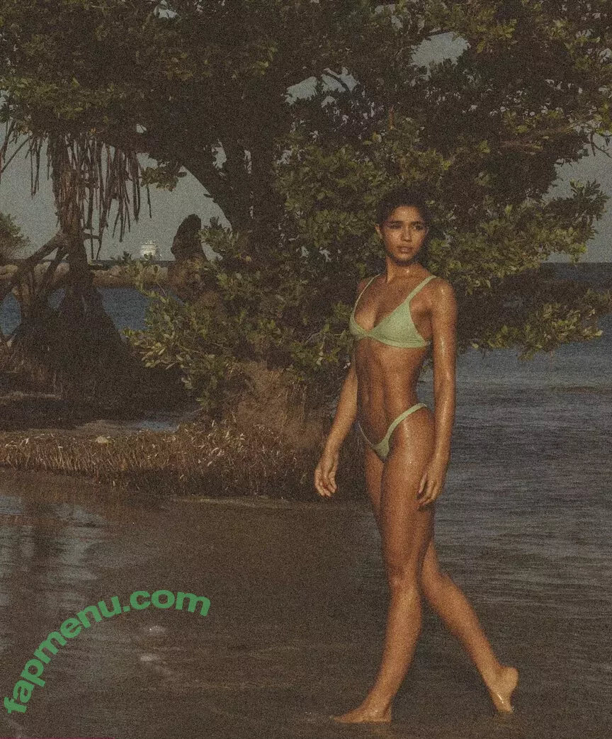 Yovanna Ventura nude photo #0582 (Yoventura / whoisyoventura)