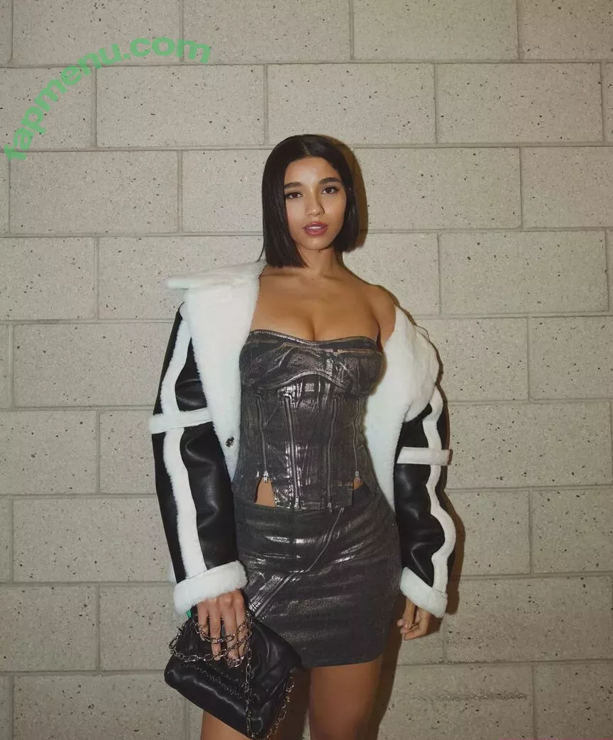 Yovanna Ventura nude photo #0590 (Yoventura / whoisyoventura)