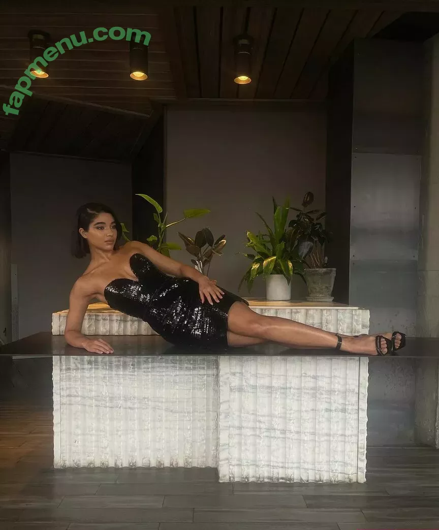 Yovanna Ventura nude photo #0652 (Yoventura / whoisyoventura)