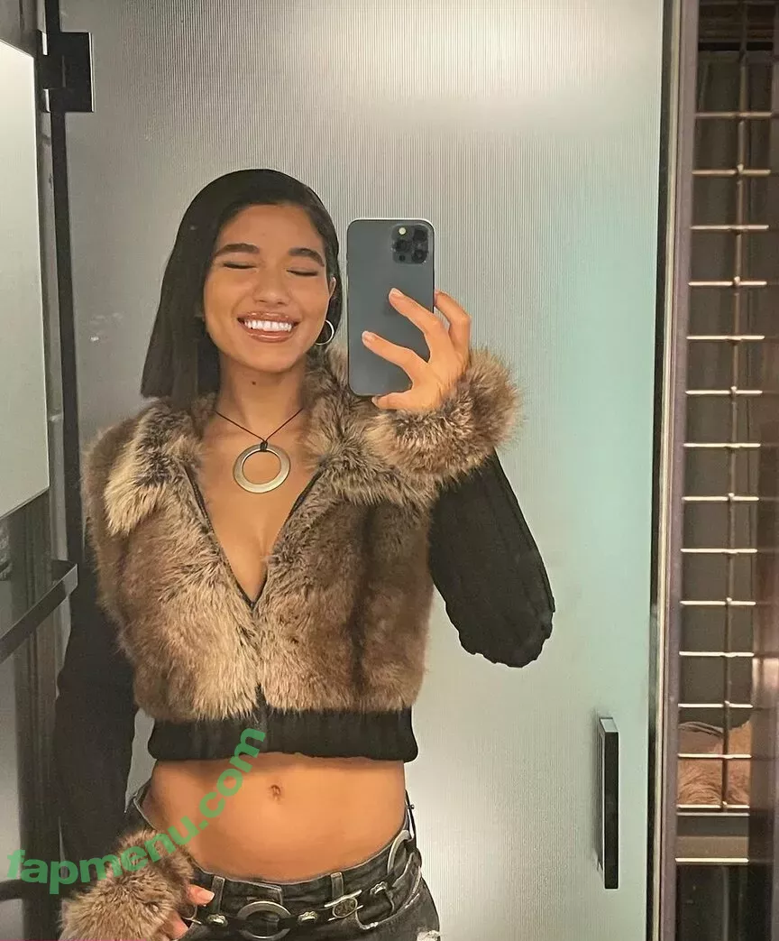 Yovanna Ventura nude photo #0656 (Yoventura / whoisyoventura)
