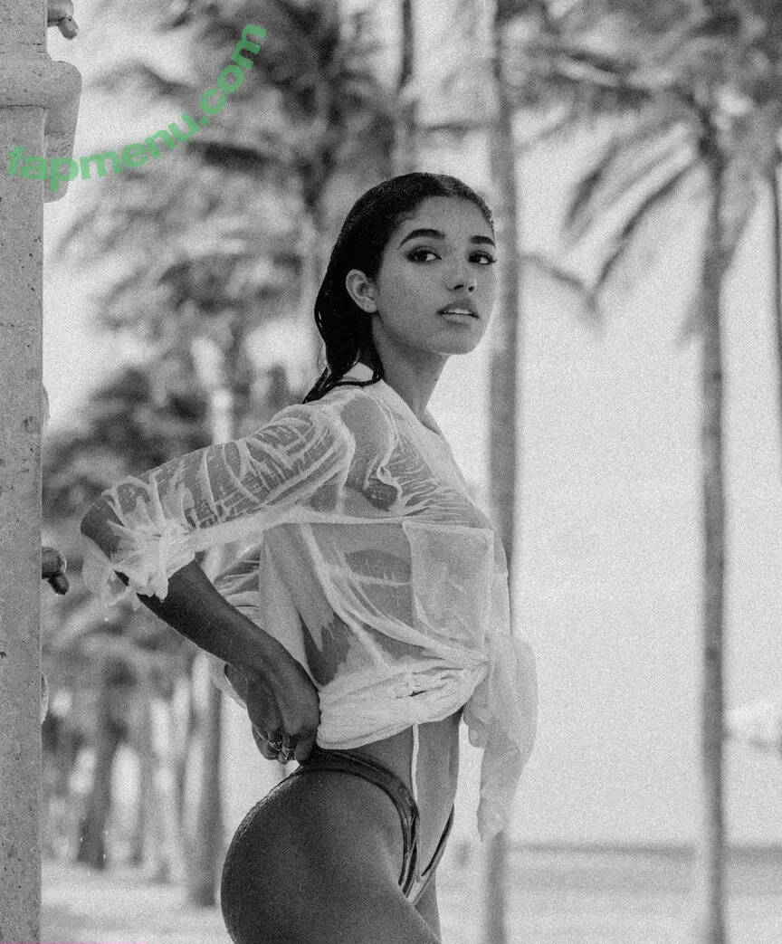 Yovanna Ventura nude photo #0691 (Yoventura / whoisyoventura)