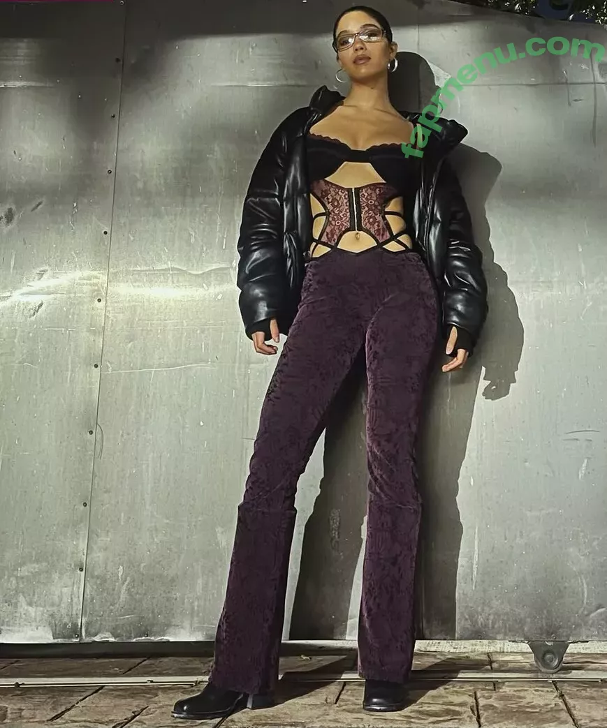 Yovanna Ventura nude photo #0866 (Yoventura / whoisyoventura)