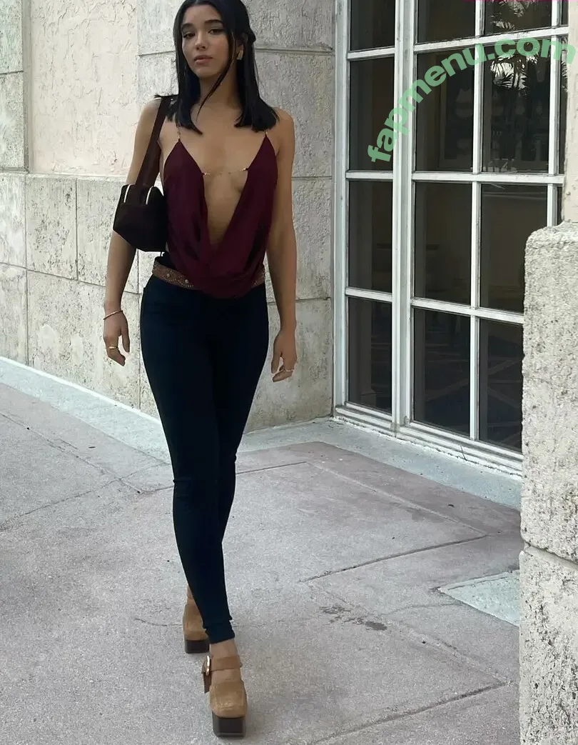 Yovanna Ventura nude photo #1073 (Yoventura / whoisyoventura)