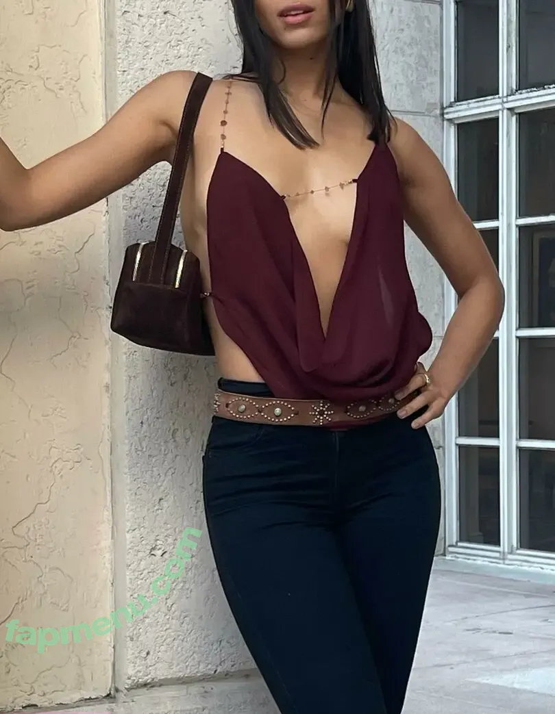 Yovanna Ventura nude photo #1074 (Yoventura / whoisyoventura)