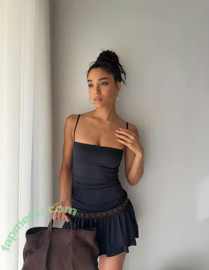 Yovanna Ventura nude photo #1096 (Yoventura / whoisyoventura)