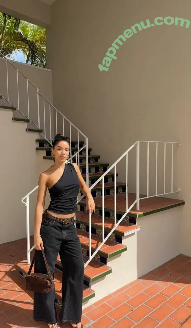 Yovanna Ventura nude photo #1102 (Yoventura / whoisyoventura)