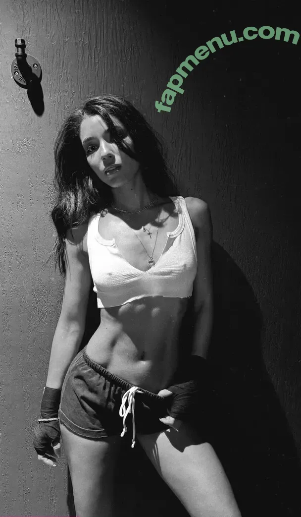 Yovanna Ventura nude photo #1116 (Yoventura / whoisyoventura)