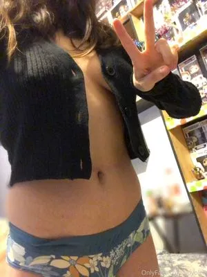 yoyolen / yolenaparicio nude photo #0028