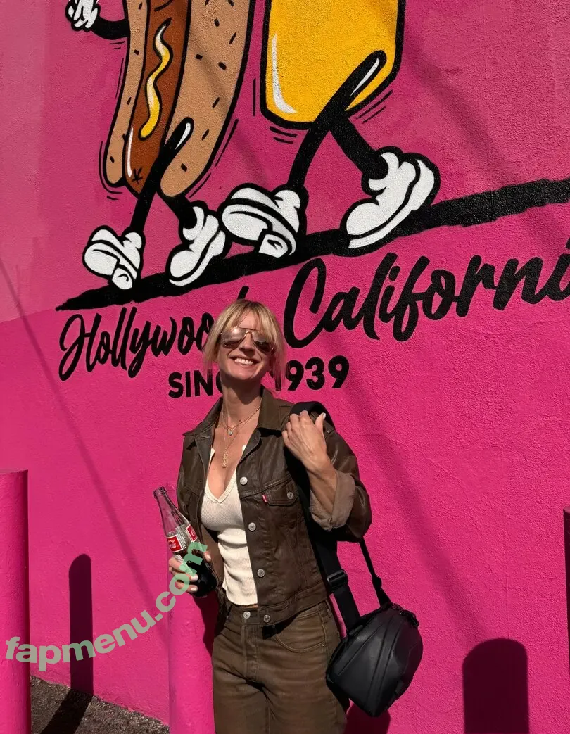 yrsaclicks nude photo #0008 (yrsaclicks)