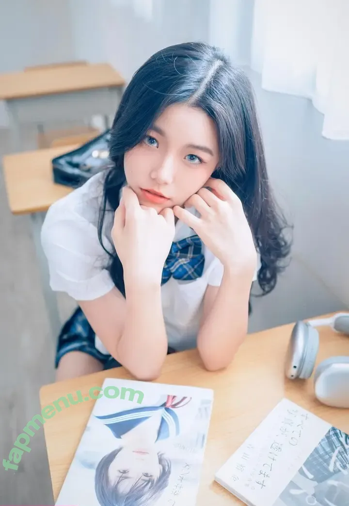 yu._.sushi nude photo #0015 (舒舒)