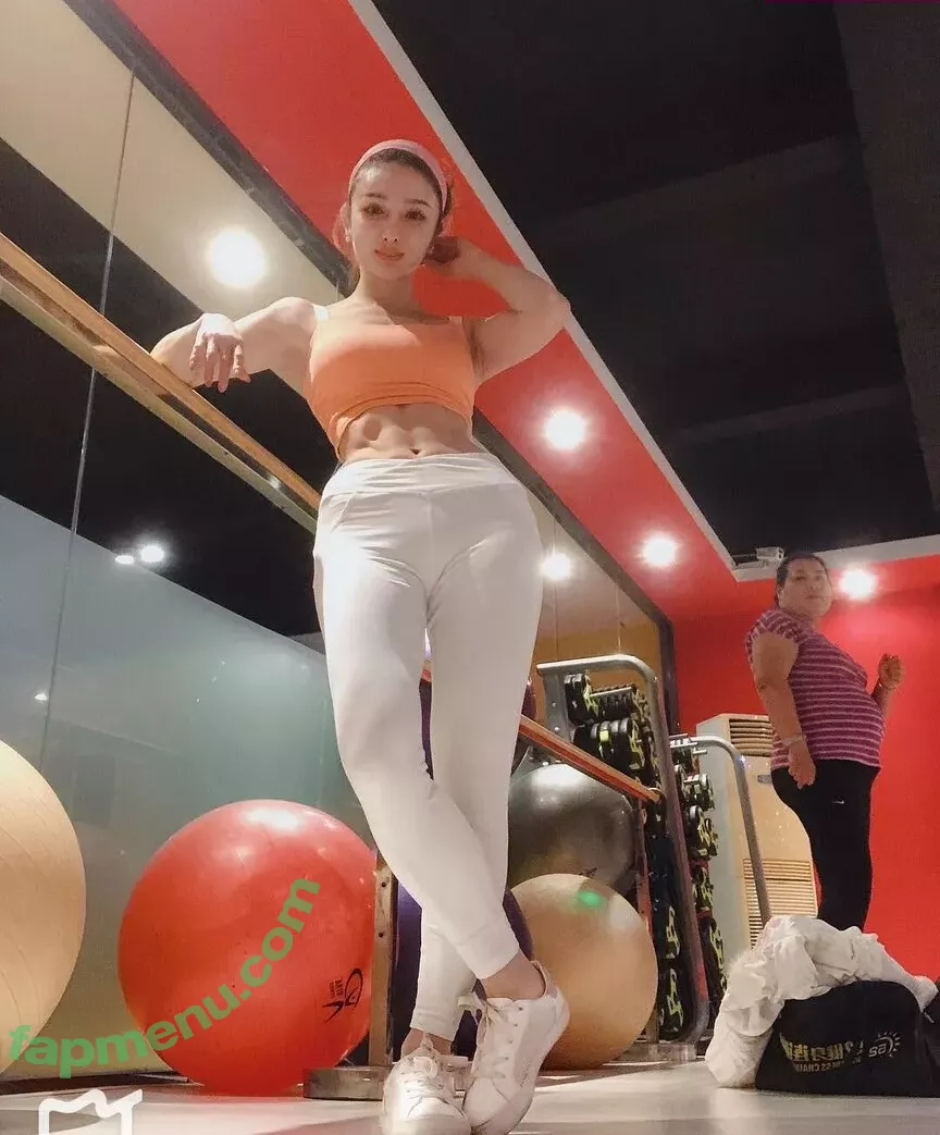 Yuan Herong nude photo #1977 (yuanherong.1229)