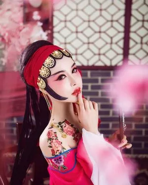 Yuan Herong / yuanherong.1229 nude photo #2351