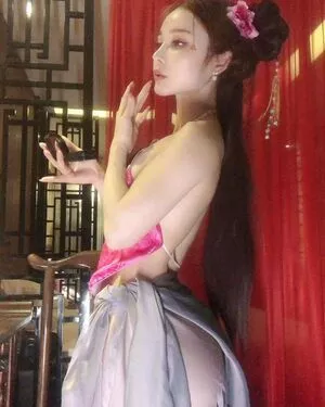 Yuan Herong / yuanherong.1229 nude photo #2385
