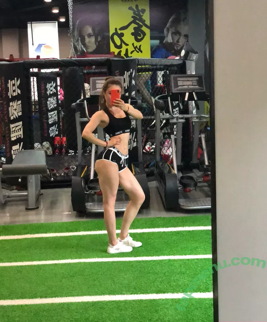 Yuan Herong nude photo #2154 (yuanherong.1229)