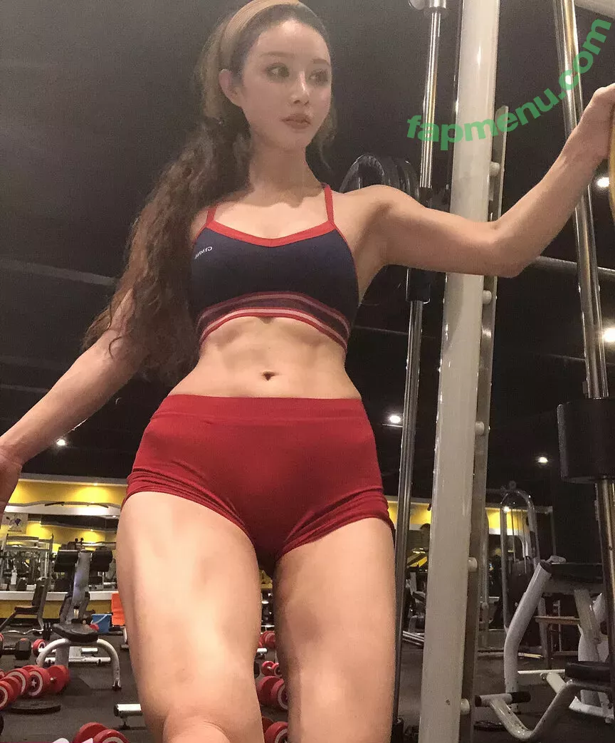 Yuan Herong nude photo #2189 (yuanherong.1229)