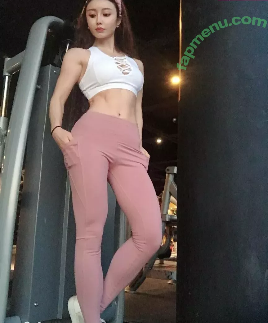 Yuan Herong nude photo #2571 (yuanherong.1229)