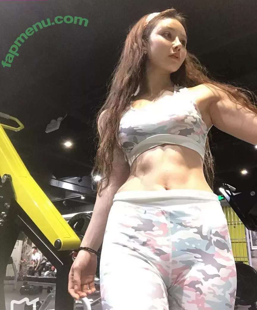 Yuan Herong nude photo #2589 (yuanherong.1229)