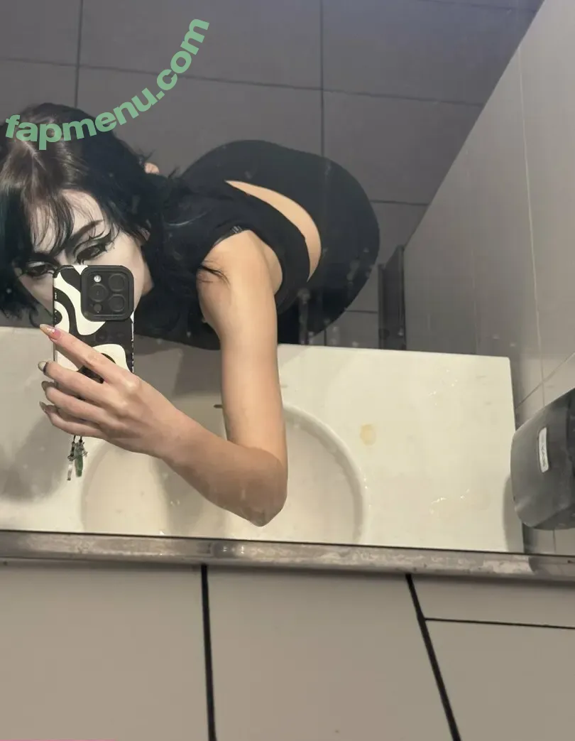 Yuckyogurt nude photo #0011 (beemo)