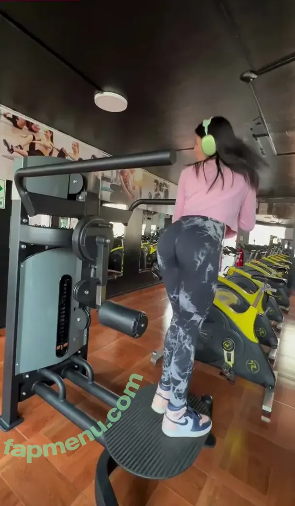 Yudimar Fatima Acosta nude photo #0031 (Tu Elfa favorita / yudimarfatima)