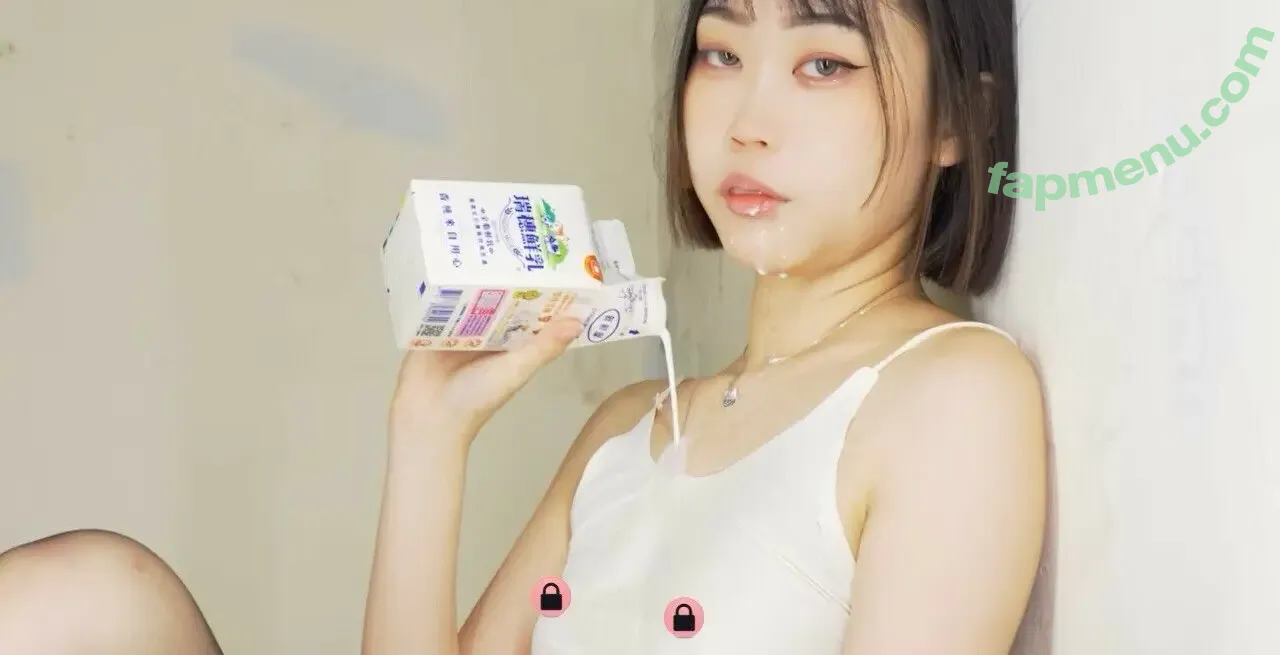 Yuexuann21 nude photo #0016 (Yuexuann21)