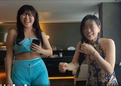 Yuggie_TV / YuggieTV nude photo #0003