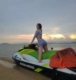 Yuggie_TV / YuggieTV nude photo #0054