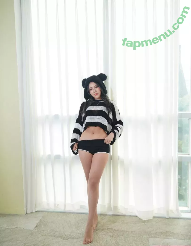 Yuggie_TV nude photo #0035 (YuggieTV)