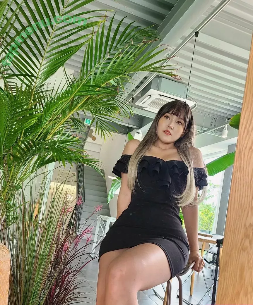 Yuggie_TV nude photo #0119 (YuggieTV)