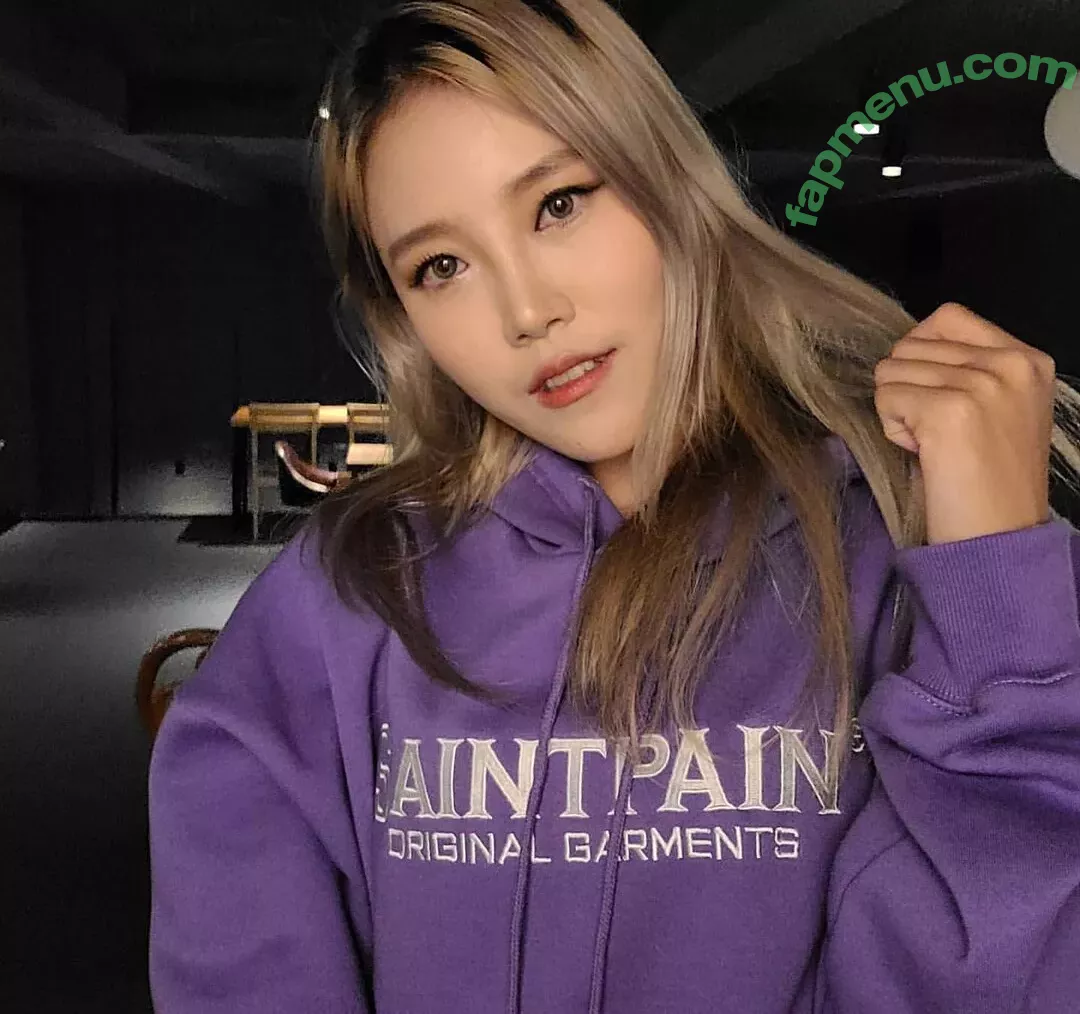 Yuggie_TV nude photo #0216 (YuggieTV)