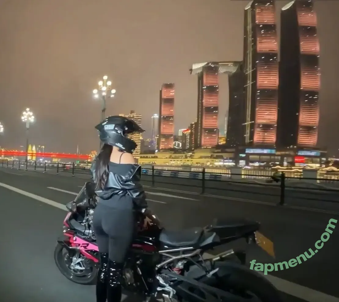 Yuggie_TV nude photo #0498 (YuggieTV)