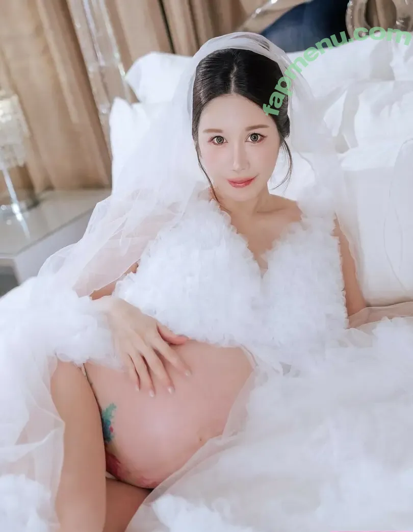 Yui Xin nude photo #0362 (yui_xin_ / yui_xin_tw / 辛尤里)
