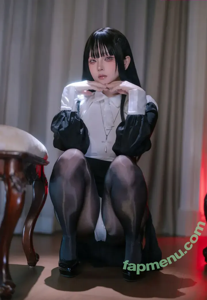 Yukako nude photo #0333 (Purinpuppy / yukako_yuyu)