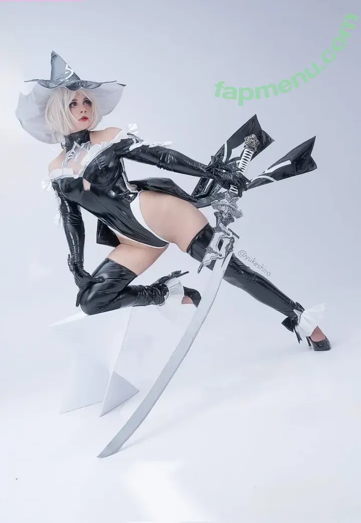 Yukeshiro nude photo #0507 (Yukeshiro)