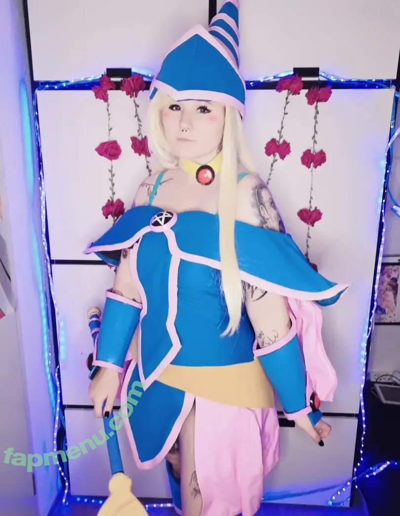Yuki Cosplay nude photo #0100 (Yuki Cosplay)