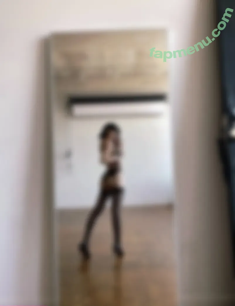 Yuki Mago nude photo #0006 (Yunmago / yukimago)