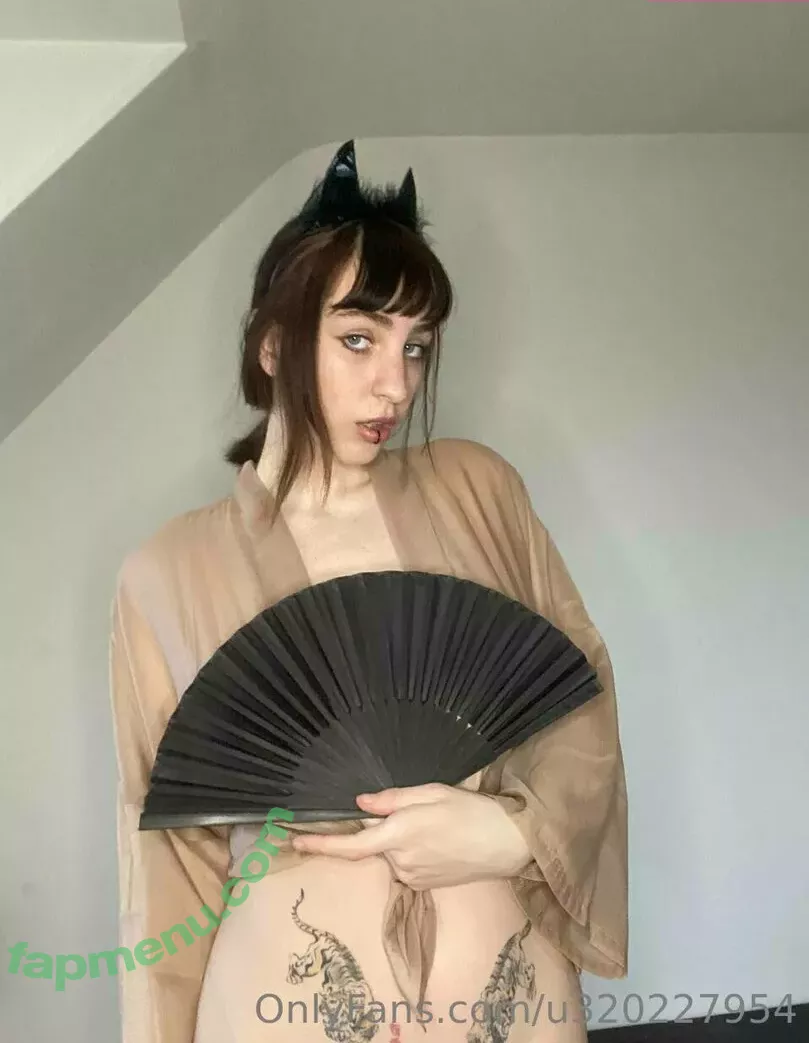 yuki_tsuki nude photo #0063 (yukitsukigaming)