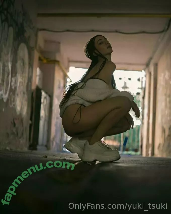 yuki_tsuki nude photo #0073 (yukitsukigaming)