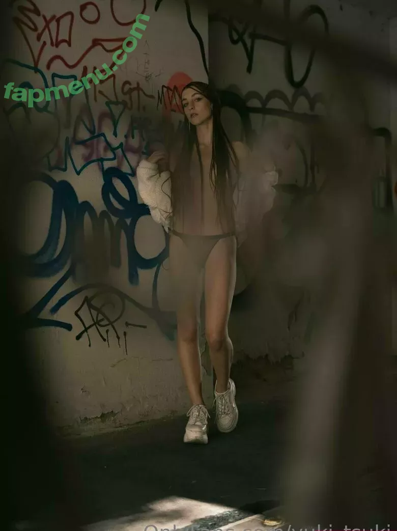 yuki_tsuki nude photo #0087 (yukitsukigaming)