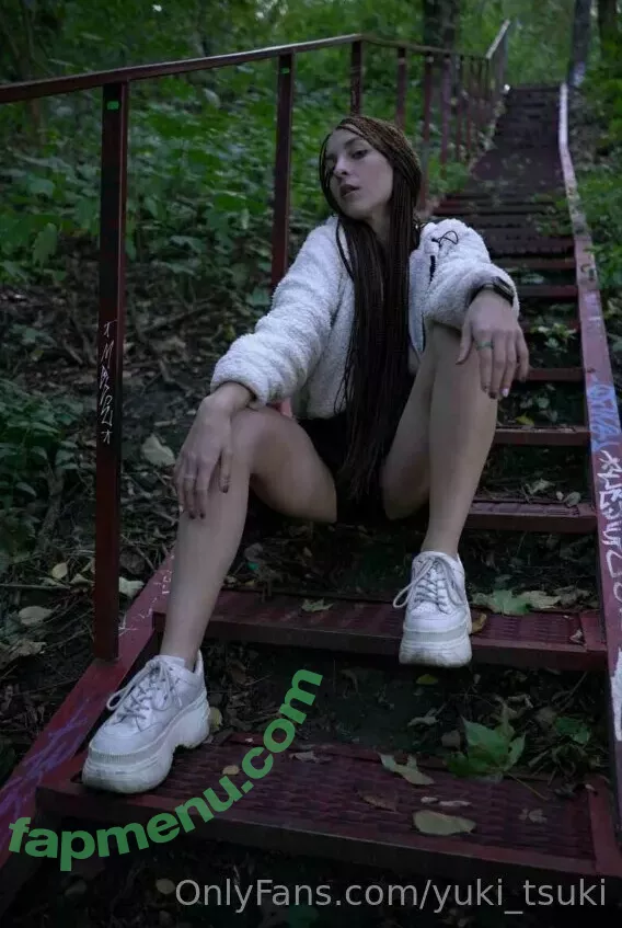 yuki_tsuki nude photo #0100 (yukitsukigaming)