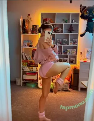 yukiszwaczka / vanessaszwaczka nude photo #0011