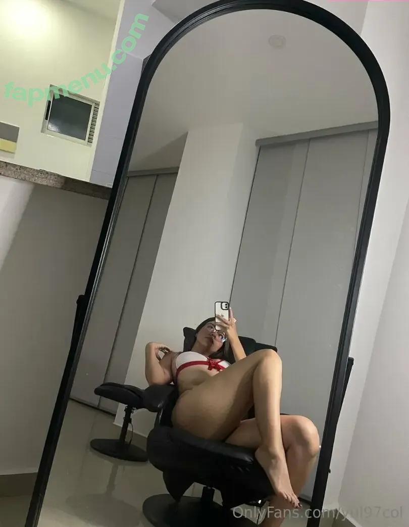 yul97col nude photo #0031 (yul97col)