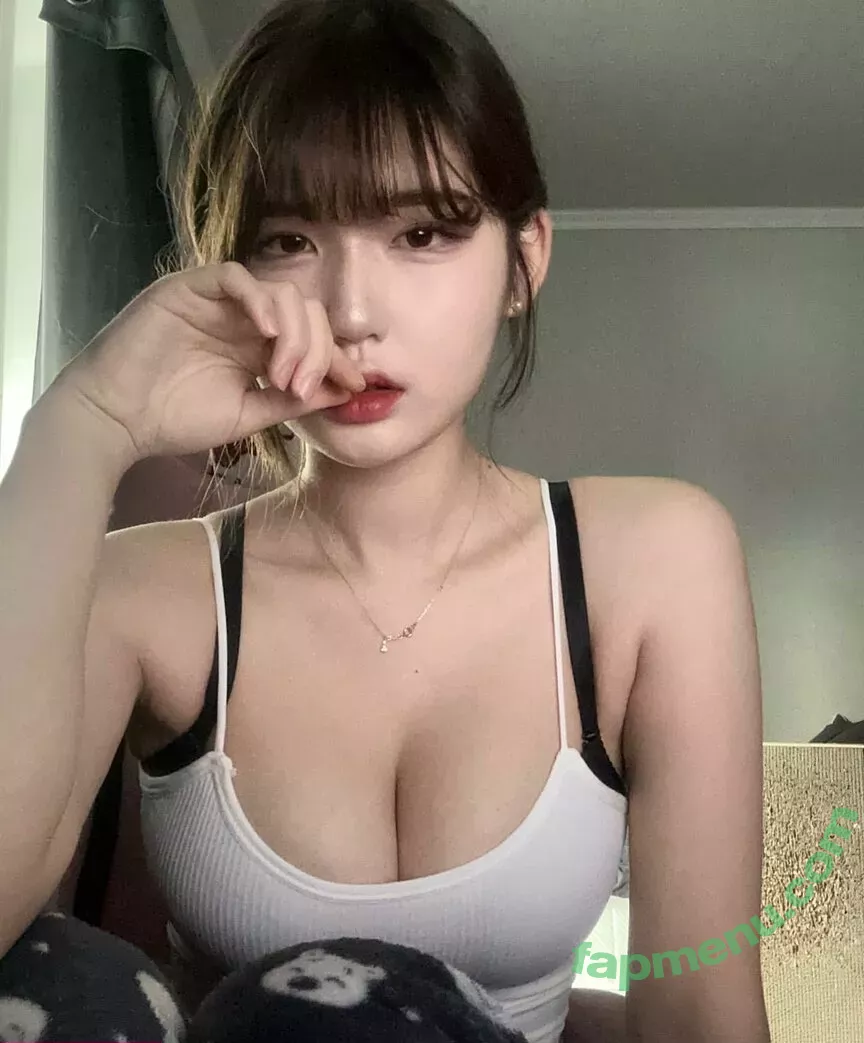 yule_.0.03 nude photo #0010 (yule_.0.03)