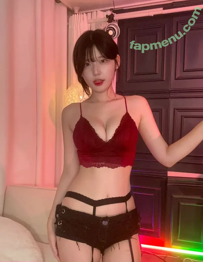 yule_.0.03 nude photo #0327 (yule_.0.03)