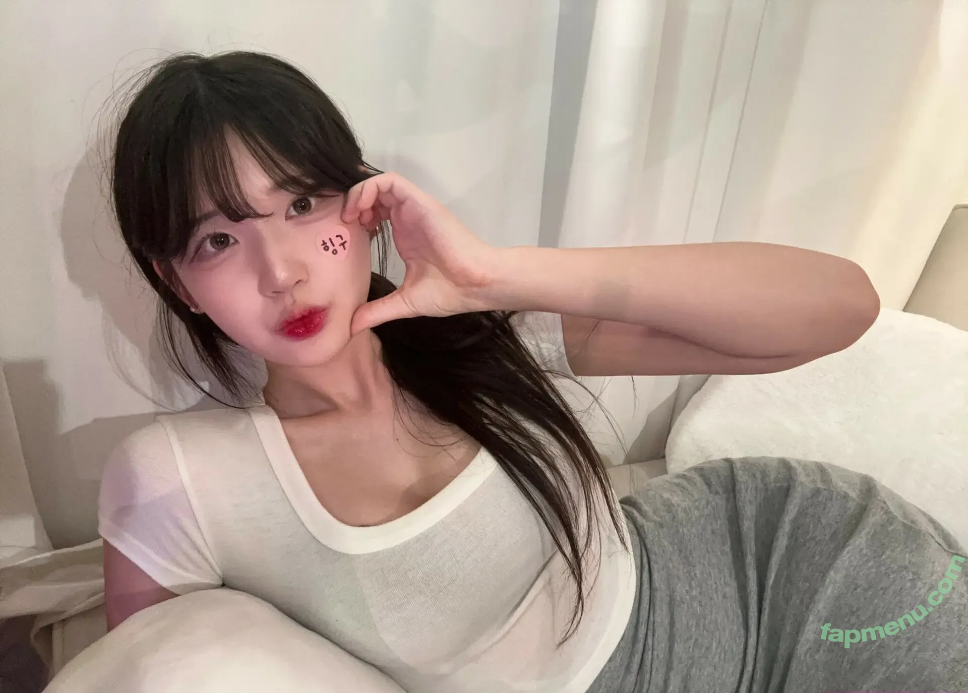 yule_.0.03 nude photo #0339 (yule_.0.03)