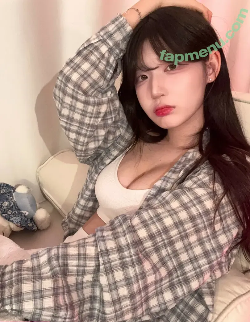 yule_.0.03 nude photo #0380 (yule_.0.03)