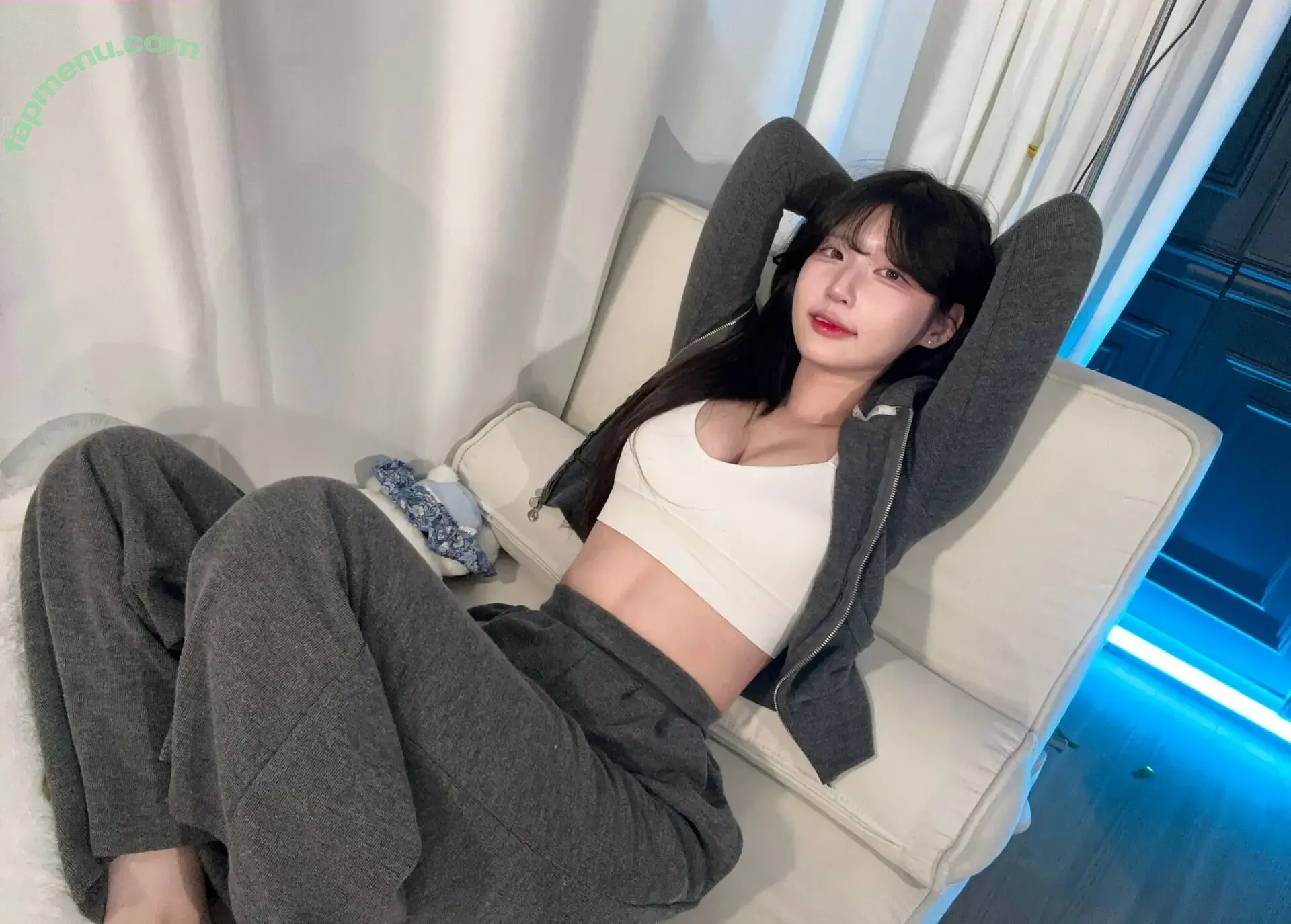 yule_.0.03 nude photo #0384 (yule_.0.03)