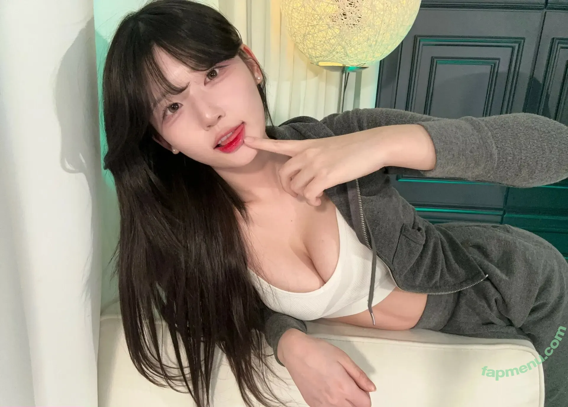 yule_.0.03 nude photo #0388 (yule_.0.03)