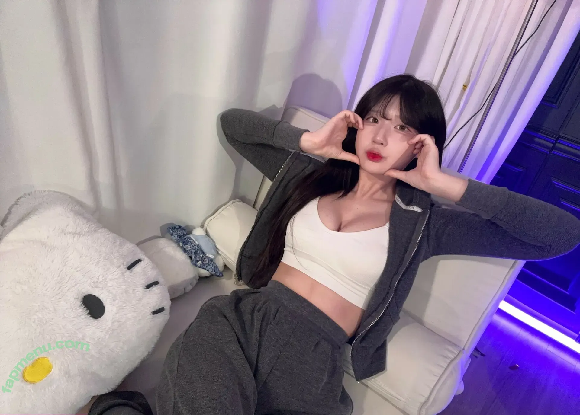 yule_.0.03 nude photo #0391 (yule_.0.03)