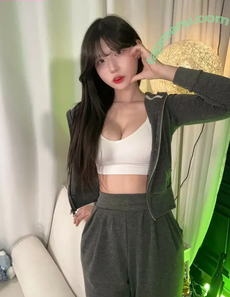 yule_.0.03 nude photo #0400 (yule_.0.03)