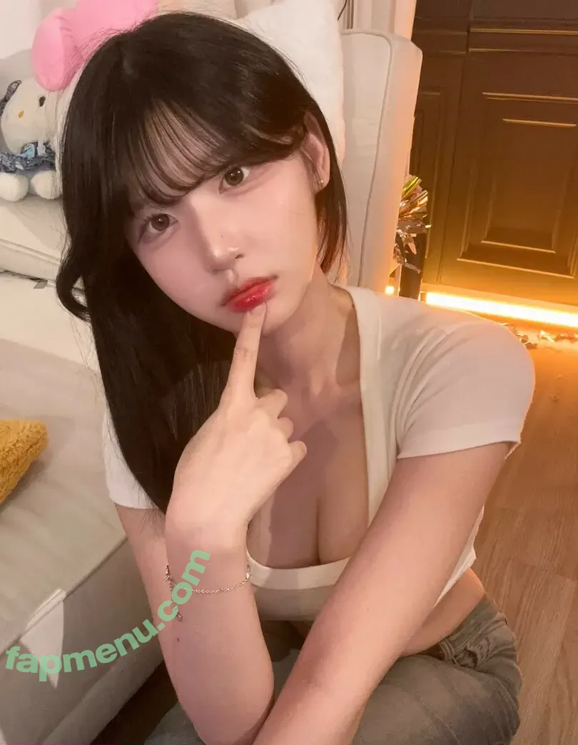 yule_.0.03 nude photo #0420 (yule_.0.03)